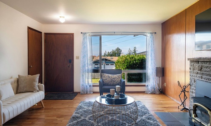Richmond Beach House | Utopia Luxury Stay - Shoreline