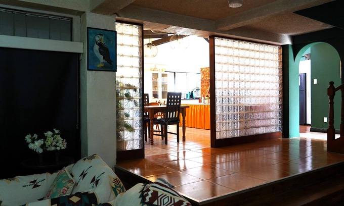 Nuku'alofa Bed & Breakfast | 'Utu'one Bed & Breakfast