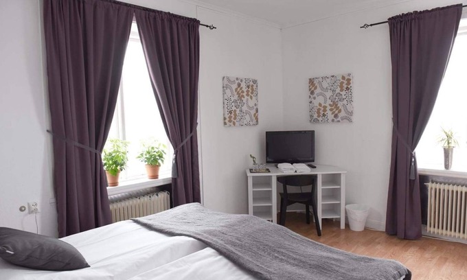 Skovde Hotel | Västerhöjdsgården