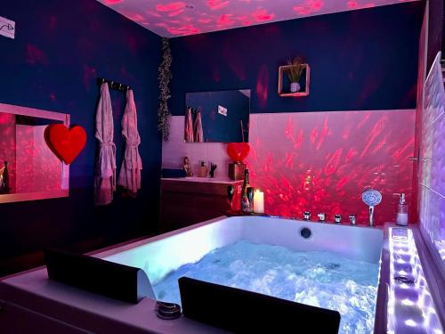 Plouray Apartment | Vénus - Maison de charme, zen avec SPA