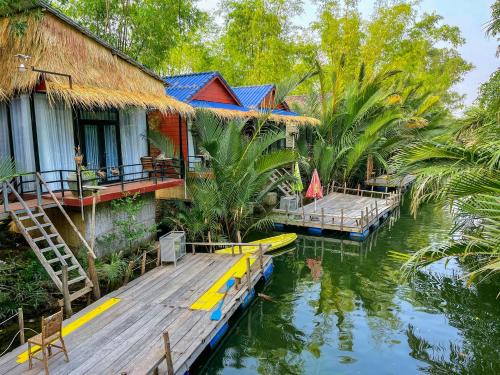 Kampot Resort | V-Relaxing Resort