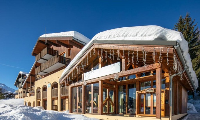 Doucy-Combelouviere Apartment | Vacancéole - Résidence Le Beauregard