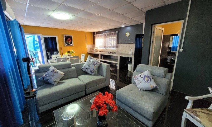 Nosy Tanihely Apartment | Vacation apartment close to all amenities in Ambtoaloaka