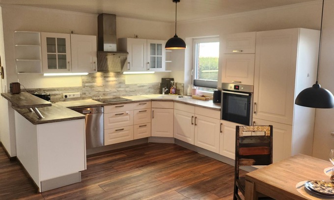 Poppenbull Apartment | Vacation apartment Hol di Erholung in the countryside with large garden Pet friendly!