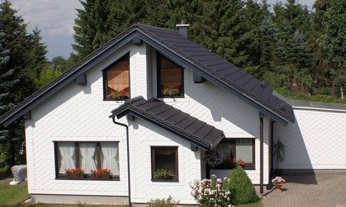 Neuhaus am Rennweg House | Vacation home, 98 sqm/sauna/1 - 5 persons/5 min. from the Rennsteig.