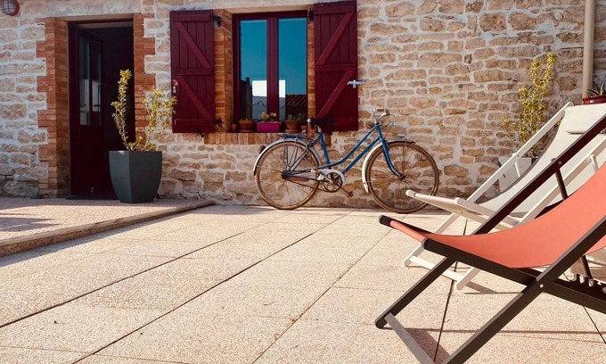 Les Conches House | Vacation home 5 minutes from the beach.