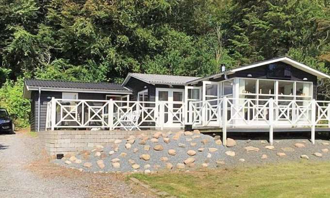 Oddesund Syd House | Vacation home "Bedine" - 350m to the inlet in The Liim Fiord in Struer - 4 persons, 3 bedrooms