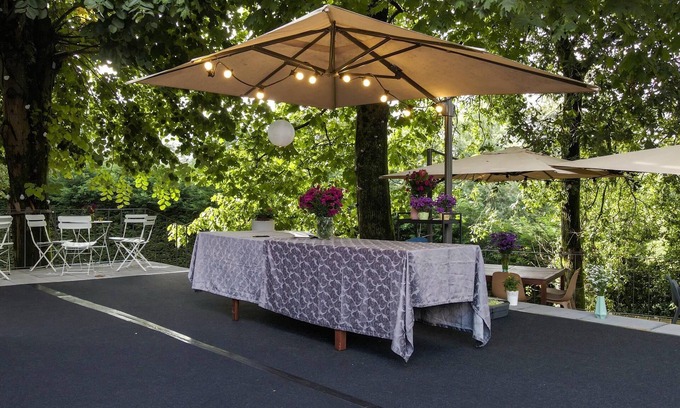 Rates House | Vacation Home 'Casa do Bosque' with Balcony, Shared Garden & Wi-Fi
