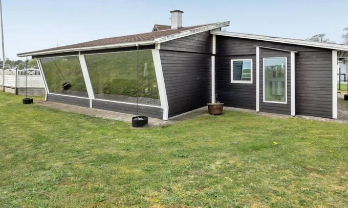 Broager House | Vacation home "Fridgerd" - 25m from the sea in SE Jutland in Broager - 6 persons, 3 bedrooms