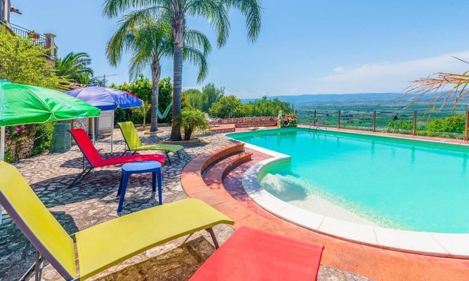 Carlentini House | Vacation home "HOUSE with POOL" hub between Catania and Syracuse loft open space
