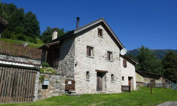 Negrentino House | Vacation home Simano by Interhome