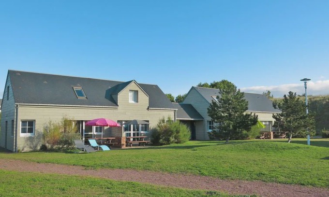 Creances House | Vacation home Village des Dunes (CEZ320) in Créances - 4 persons, 2 bedrooms