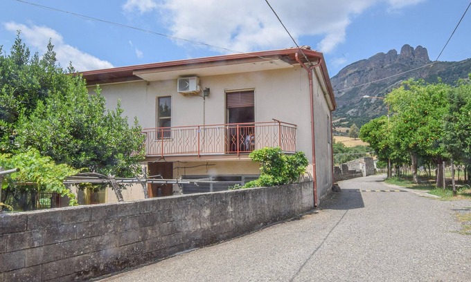 Cimina House | Vacation home with great view of the mountains.