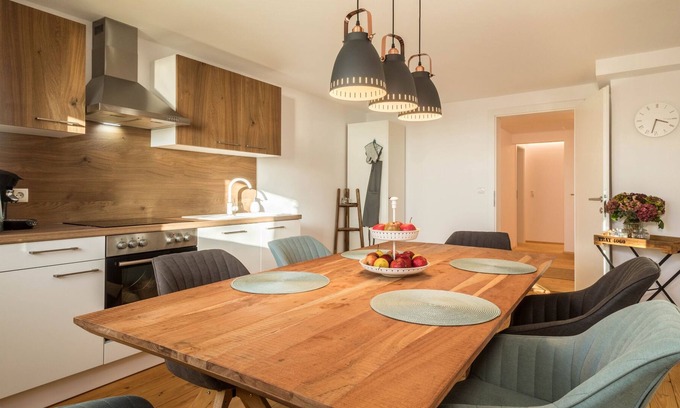 Eichenberg Apartment | Vacation on the Farm - Apartment "Bauerngarten" with Lake View & Wi-Fi; Parking Available