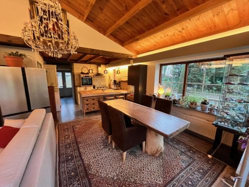Lanaken Ski Chalet | Vakantiechalet voor 4 plus 2 met sauna