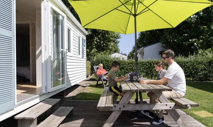 Jabbeke Ski Chalet | Vakantiepark Klein Strand - Comfort Chalet 6p
