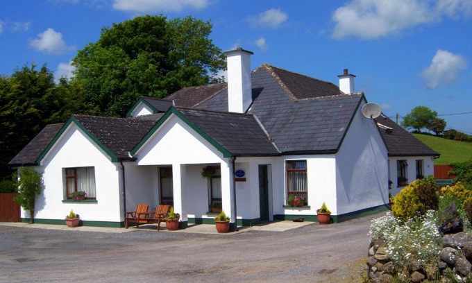 Kilcoman House | Valley Lodge Room Only Guest House