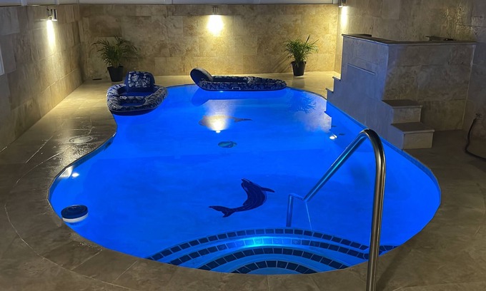 Cerro Gordo House | Vamos a la playa, private pool/central AC