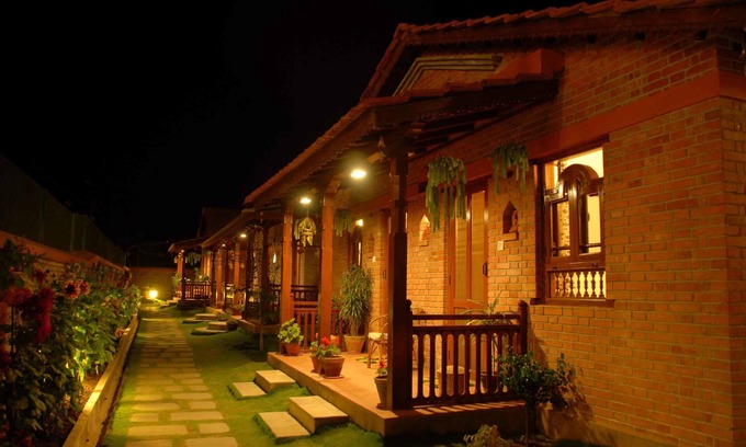 Pokhara Hotel | Vardan Resort n' Apartment