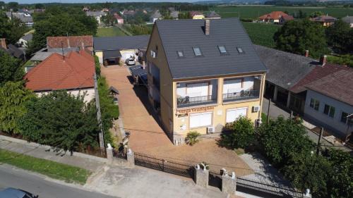 Totszerdahely House | Varga Vendégház