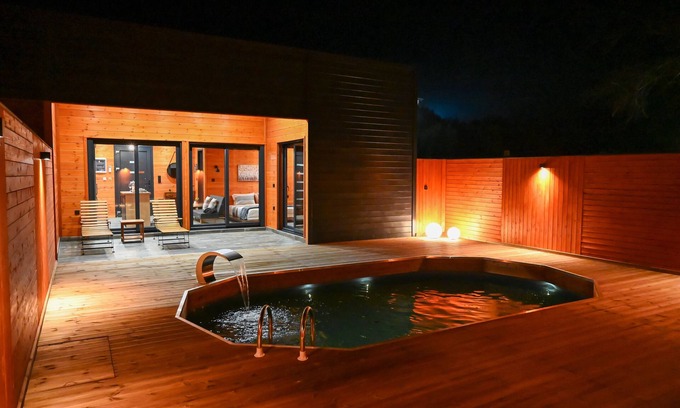 Kanali Resort | VB ECO SUITES - Suite with Private Pool