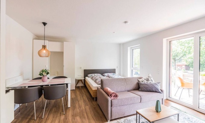 Nordhorn Apartment | Vechte view studio, new building with balcony, WLAN & PP