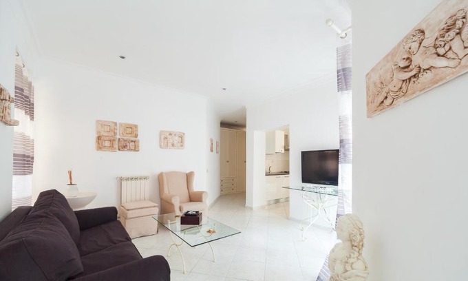 Rione XVI Ludovisi Apartment | Veneto Excelsior Suite
