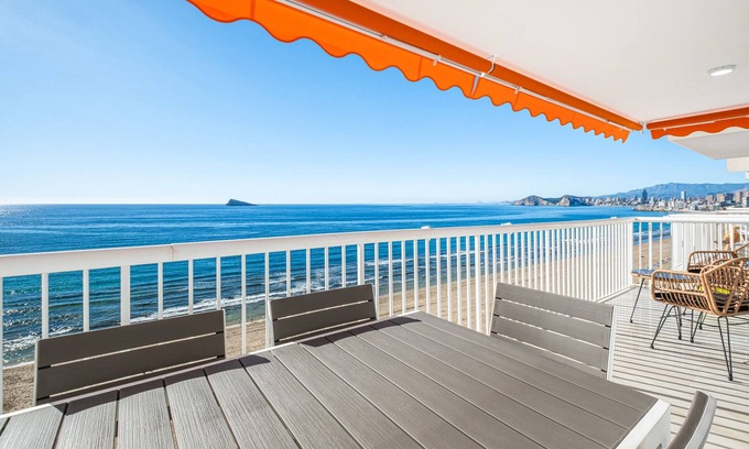 Benidorm Apartment | Veracruz 10-C Deluxe Apartment Levante Beach