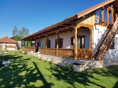 Somova House | Verada Tour Guest House