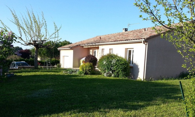 Labastide-de-Levis House | Very functional house, pool, quiet spa in historic country.