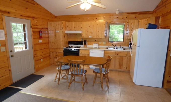 Marcell Cabin | Very Nice Exceptionally clean 3 bedroom with fireplace, A/C and Fire pit