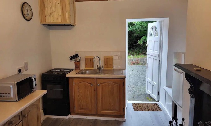Castletownbere Cottage | Very quiet ficherman cottage in Castletownbere