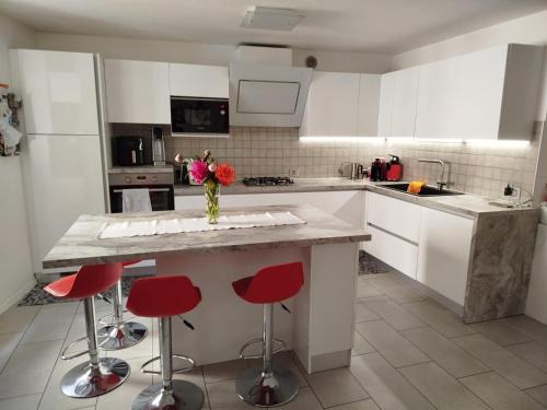 Vezzano Apartment | Vezzano Home