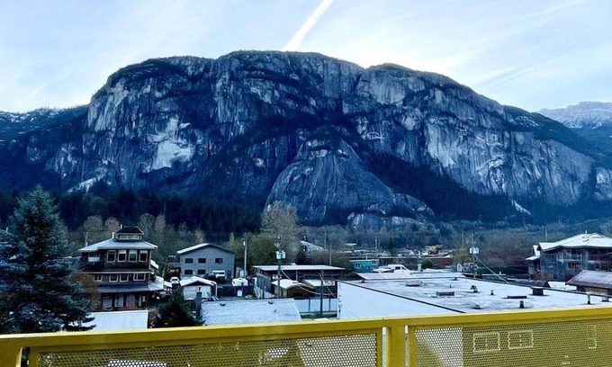 Downtown Squamish Condo | Vibrant heart of downtown Squamish!