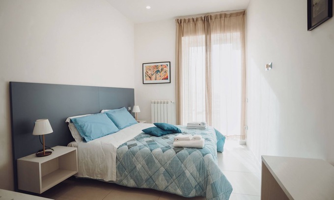 Torre Annunziata Apartment | Victoria Apartments: Capri | 5 mins from Pompeii Ruins