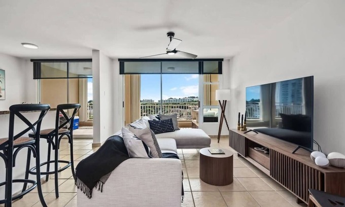 Sardinera Apartment | Victoria Marine’s View | Modern 3BR in Fajardo