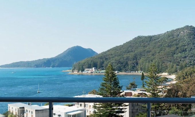 Shoal Bay Apartment | Views More Views Sub Penthouse at The Breakwater in Shoal Bay