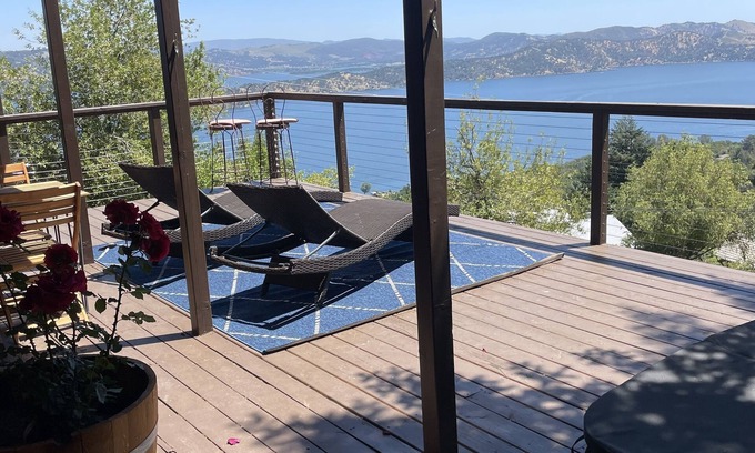 Kelseyville House | VIEWS! private deck, hot tub, pool, private boat launch