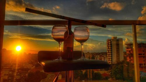 Sao Carlos Apartment | VIKINGS- Alto Padrão, Apto Rústico com conforto,Wifi e vista incrivel máx 4