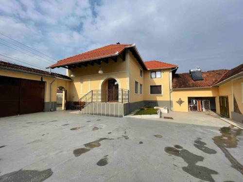 Carpinet House | Vilă in Izbuc, Bihor - Casa Moma