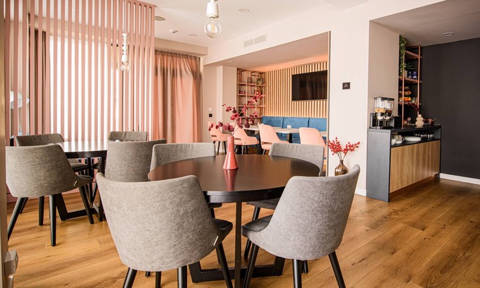 Emanoil Gojdu Hotel | Vila Sarisa