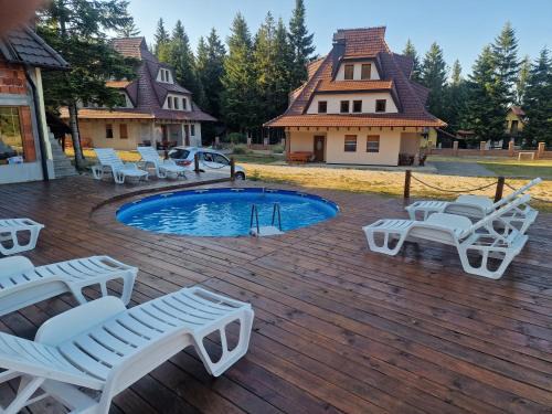 Beserovina House | Vila Tri Srca
