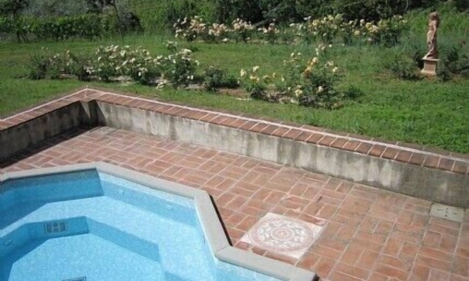 Ciggiano Villa | Villa Gloriosa: A charming three-story historical villa built on a hillside, surrounded by meadows and woods, with Free WI-FI.