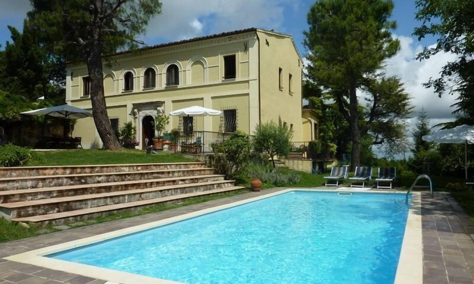 Santa Vittoria in Matenano House | Villa with private pool near Santa Vittoria in Matenano