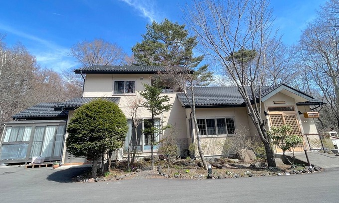 Tsumagoi House | Villa 2nd floor / Agatsumagun Gunma