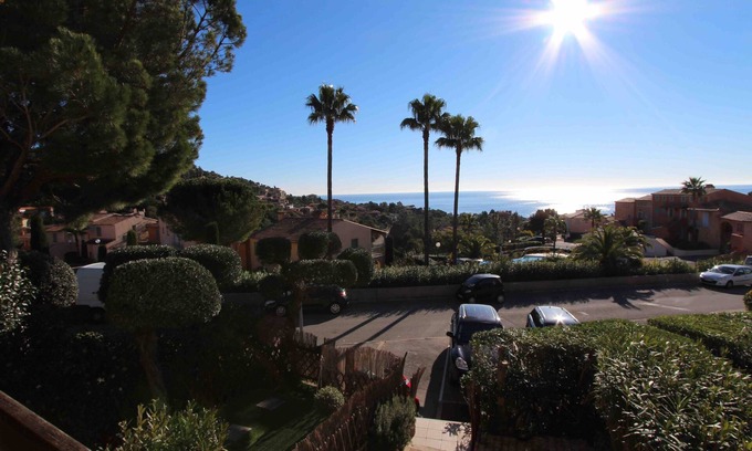 Theoule-sur-Mer Villa | Villa 3 Pièces 67 m2 vue mer a 500 Mètres a Pieds des Plages Port et Commerce