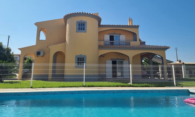 Moncarapacho e Fuseta Villa | Villa 4 Chambres Proche mer Avec Piscine