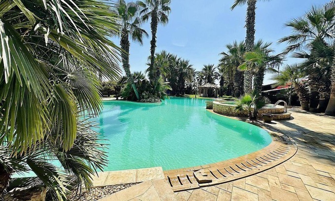 Donnalucata Villa | Villa Adelaide: A welcoming two-story villa situated at a few steps from a sandy beach, with Free WI-FI.