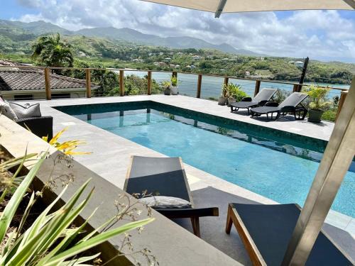 Westerhall Land Settlement Villa | Villa Adina - Sleeps 7 - Pool - Parking - Garden