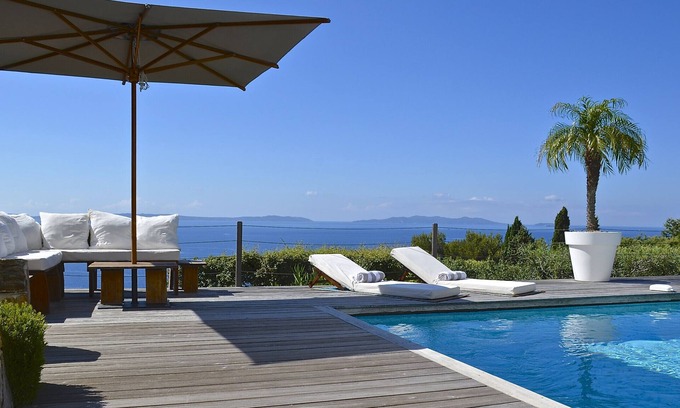 Le Lavandou Villa | Villa Aiguebelle